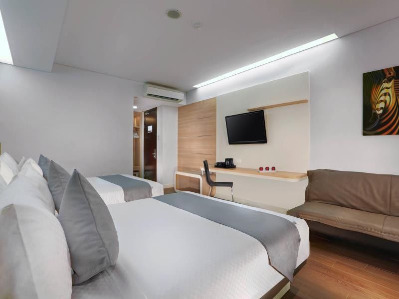 Hotel Neo Gubeng By Aston Surabaia Exterior foto